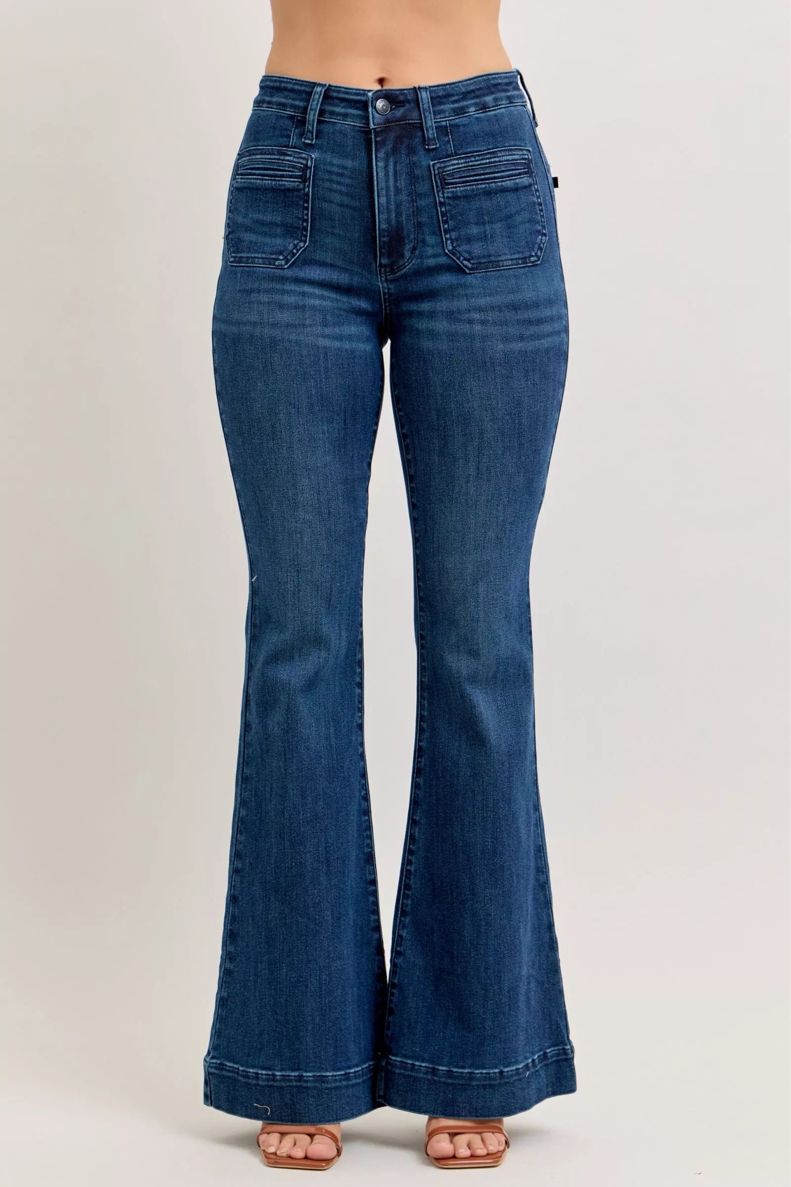 woman wearing judy blue high waisted flare jeans